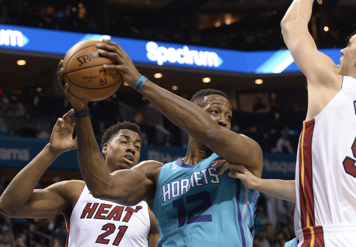 黑白直播-黄蜂逆转活塞,终结两连败的简单介绍