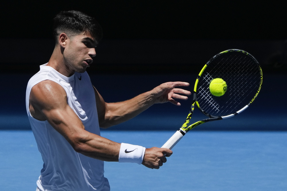 澳大利亚网球队绝杀美国网球队，瓦林卡制霸全场的简单介绍