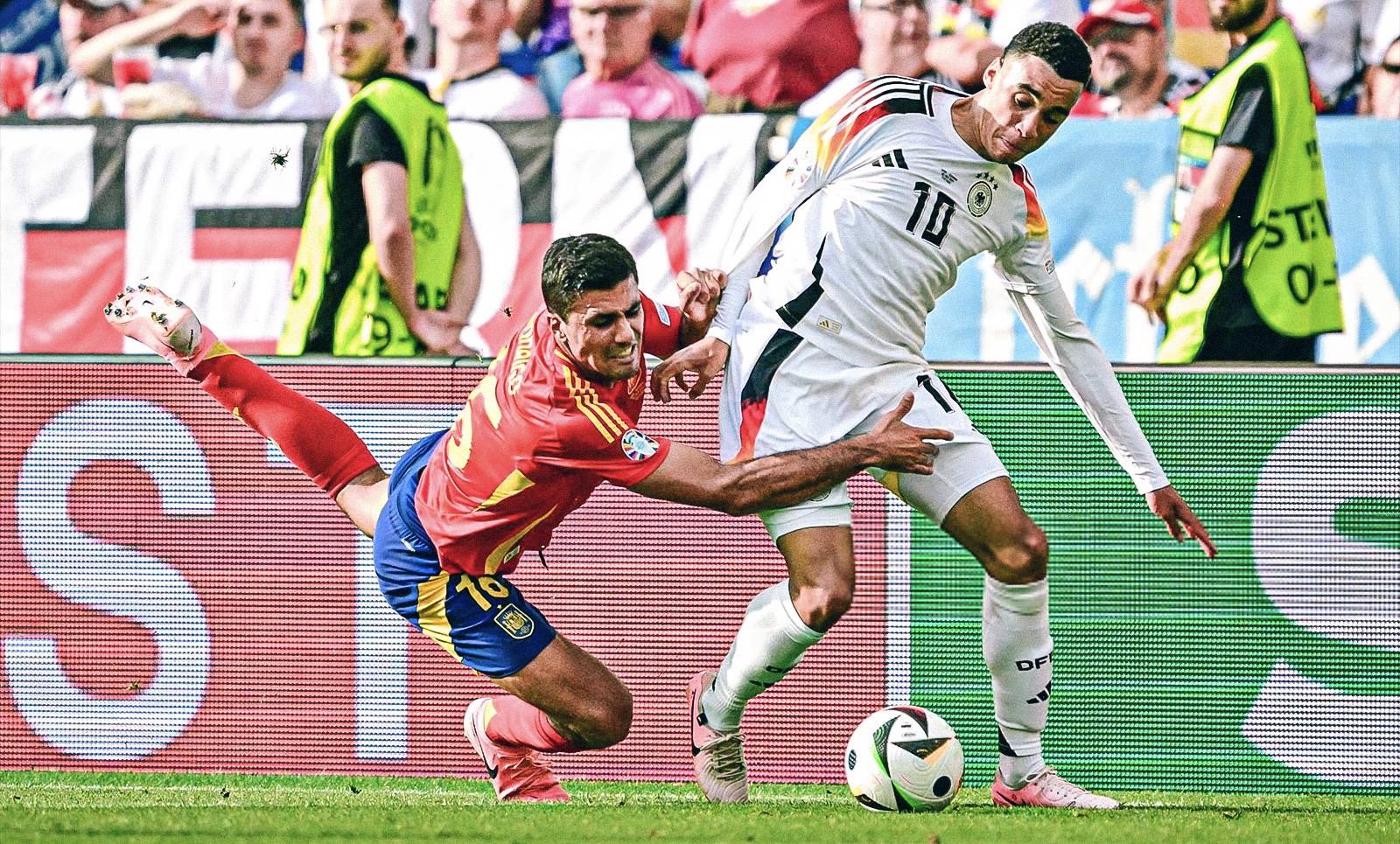 冷门频出!欧洲杯战况跌宕起伏的简单介绍 冷门频出!欧洲杯战况跌宕起伏的简单介绍