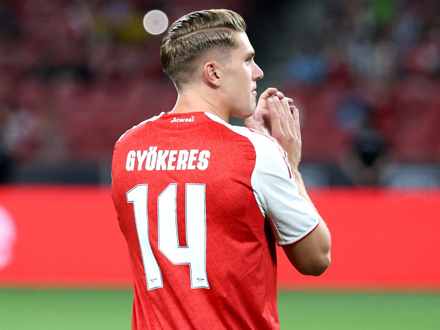 克罗地亚完胜利物浦，拉什福德点燃赛场