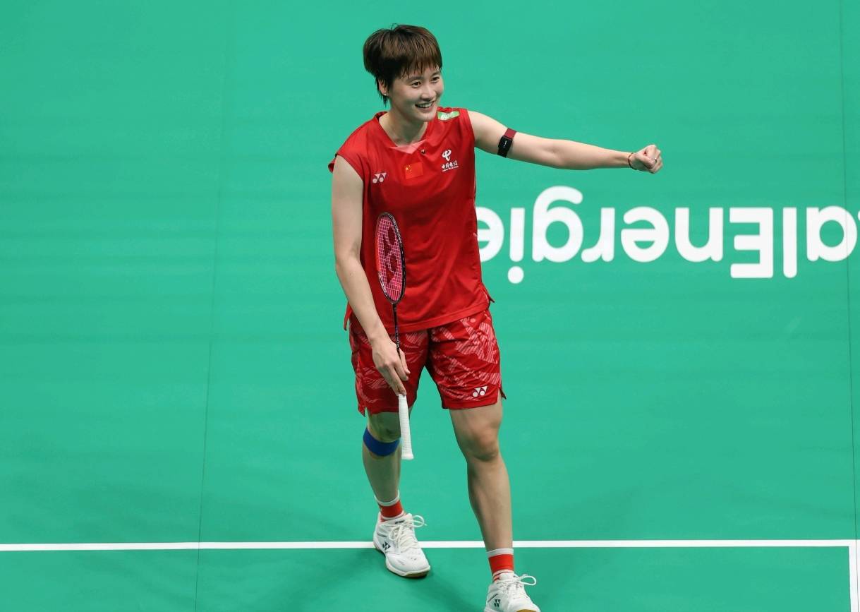 黑白直播在线观看-韩国队完胜日本队，陈雨菲状态火热