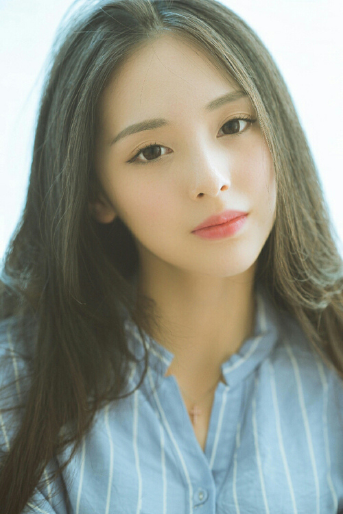 黑白直播在线观看-马克西冠军级表现点燃NBA季后赛之夜，新生代巨星的辉煌序章