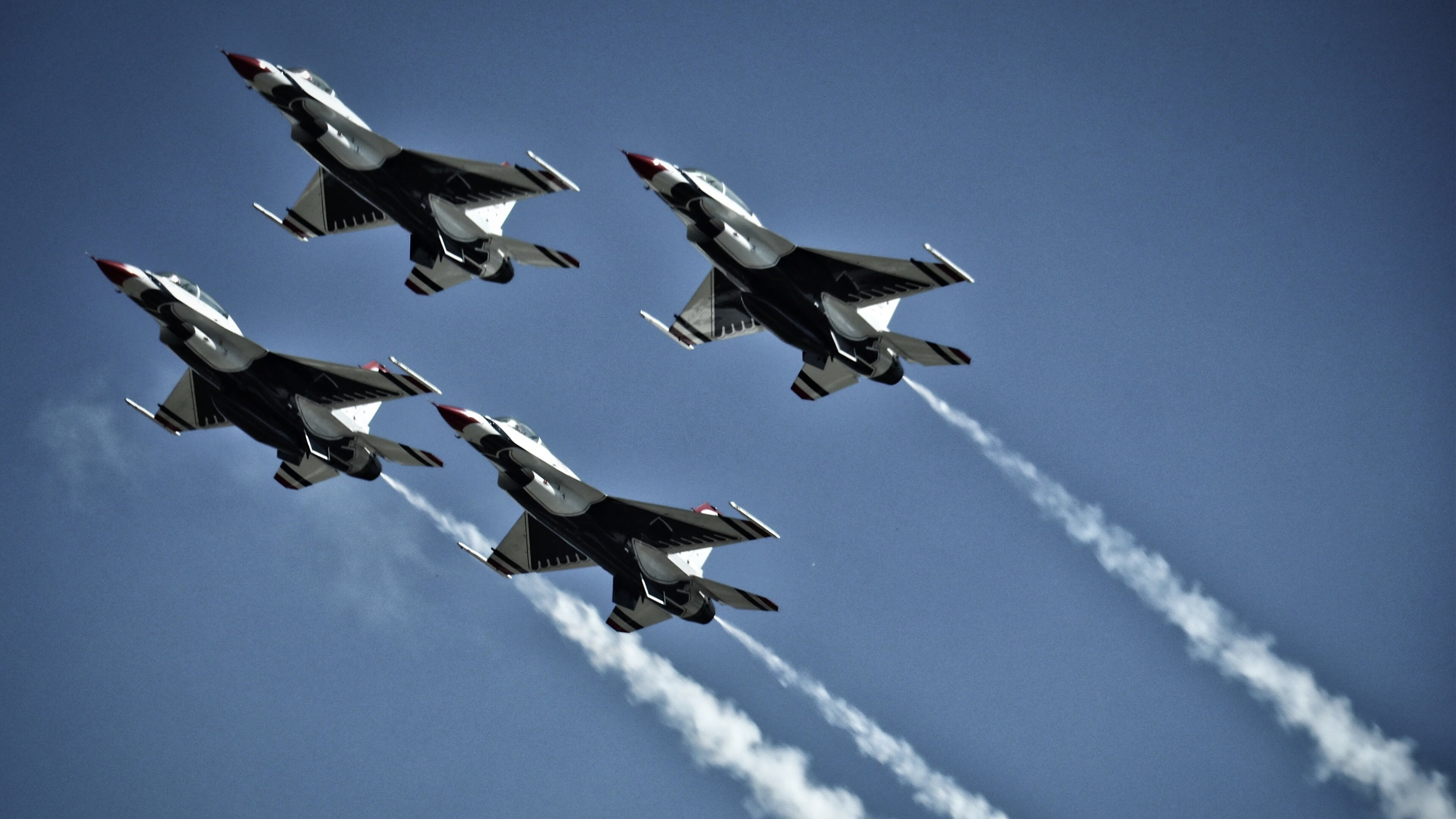 黑白直播nba-欧冠半决赛东方战场，上海海港点球鏖战淘汰北京国安，书写中超新篇章