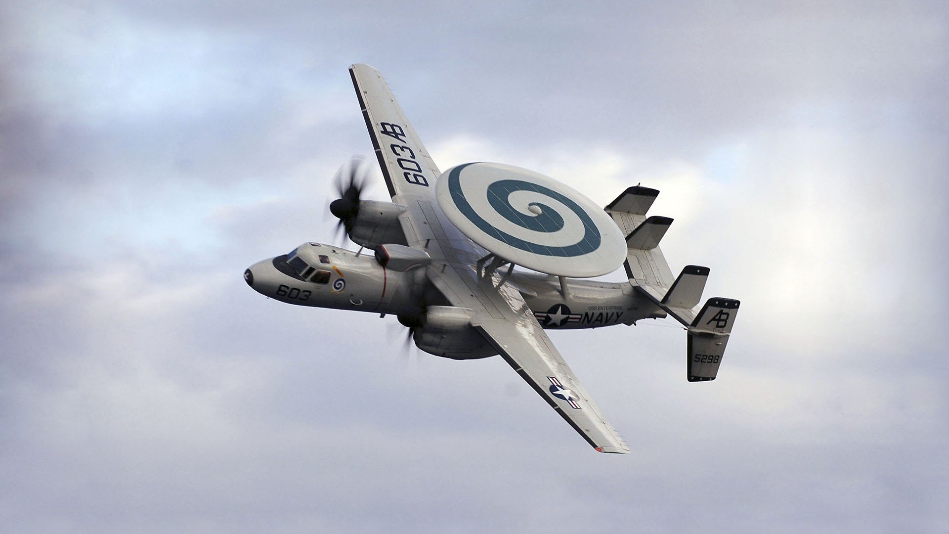 奥地利战术森林，法比尼奥如何成为绞杀挪威的关键先生