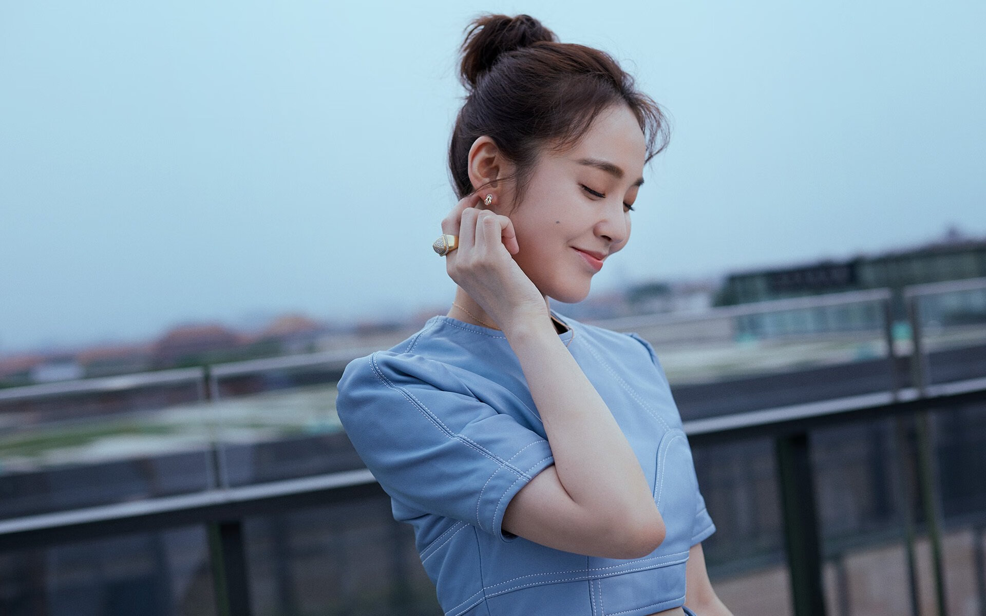 黑白直播nba-雷霆团队风暴压公牛，库里单骑救主定胜局