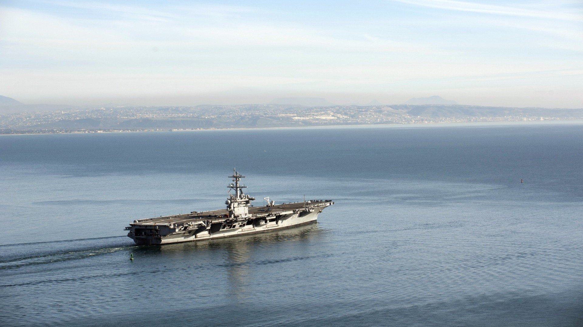 黑白直播在线观看-恩比德存在感拉满！深圳队与猛龙队的跨联赛对决引爆篮球热潮