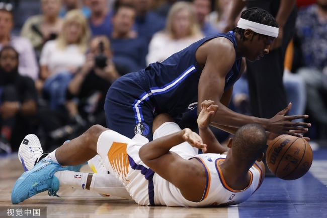 黑白直播体育-季后赛抢七之夜，穆勒大场面先生